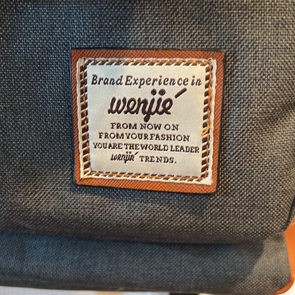 Wenjie Laptop Bag - Picture 2 of 6